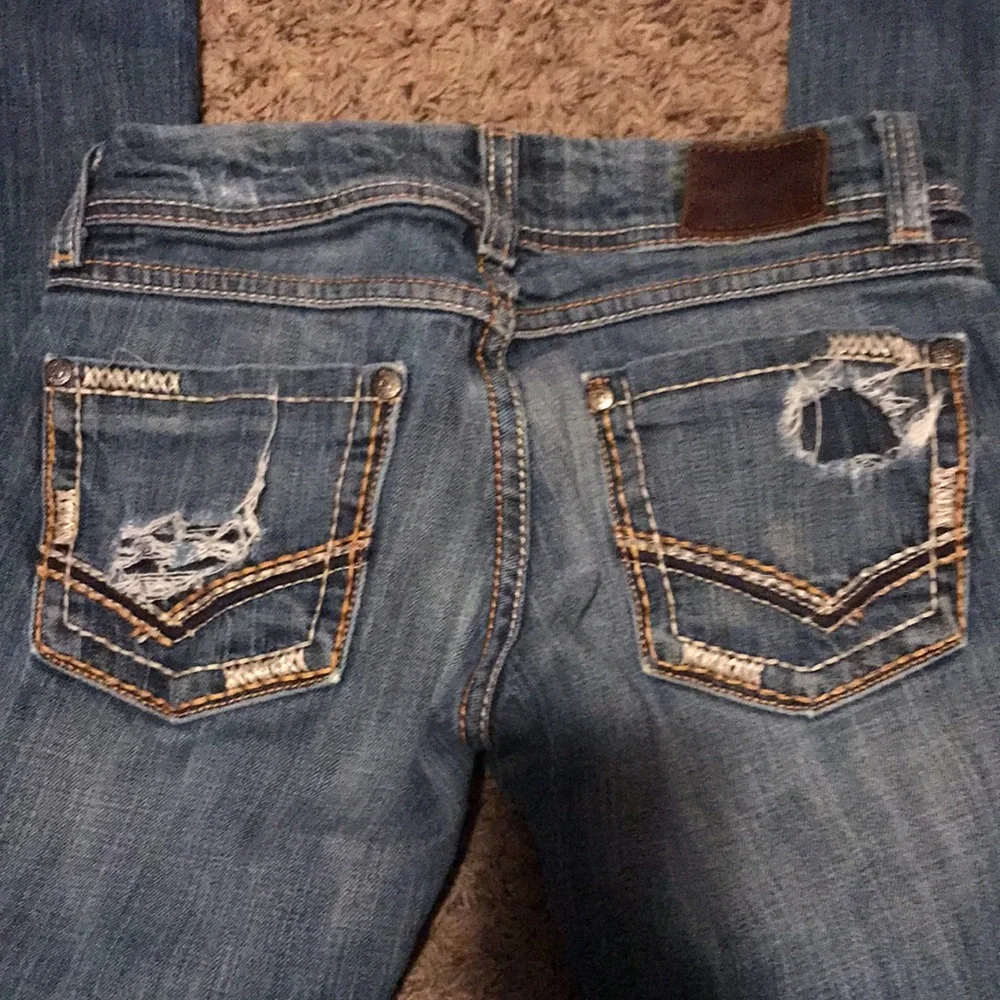 Jeans - Picture 2 of 4